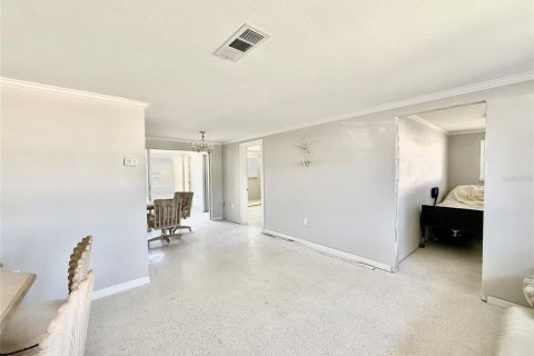 House in Englewood, Florida 2 bedrooms, 116.31 sq.m. № 1547836 - photo 11
