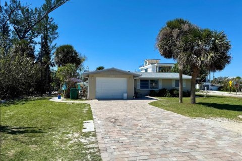 House in Englewood, Florida 2 bedrooms, 116.31 sq.m. № 1547836 - photo 1