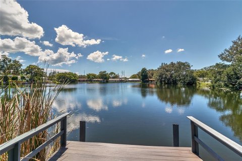 Copropriété à vendre à Clearwater, Floride: 2 chambres, 102.19 m2 № 1853406 - photo 6