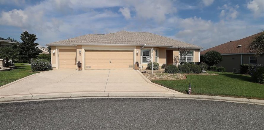 Casa en The Villages, Florida 3 dormitorios, 143.16 m2 № 1913698