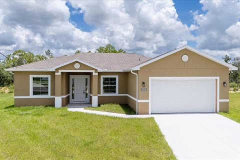 House in Lehigh Acres, Florida 3 bedrooms, 162.58 sq.m. № 1819154 - photo 1