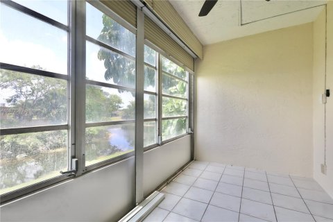Condo in Margate, Florida, 1 bedroom  № 1762717 - photo 19