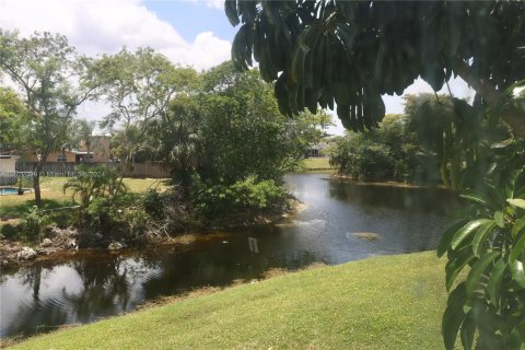 Condo in Margate, Florida, 1 bedroom  № 1762717 - photo 18