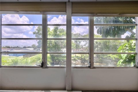 Condo in Margate, Florida, 1 bedroom  № 1762717 - photo 21