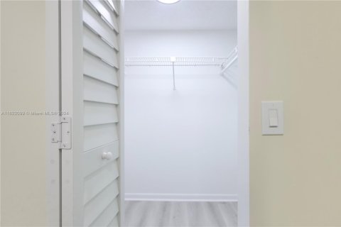Condo in Margate, Florida, 1 bedroom  № 1762717 - photo 15