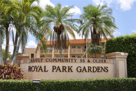 Condo in Margate, Florida, 1 bedroom  № 1762717 - photo 24