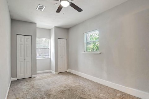 Villa ou maison à vendre à Tampa, Floride: 4 chambres, 141.95 m2 № 2396698 - photo 16