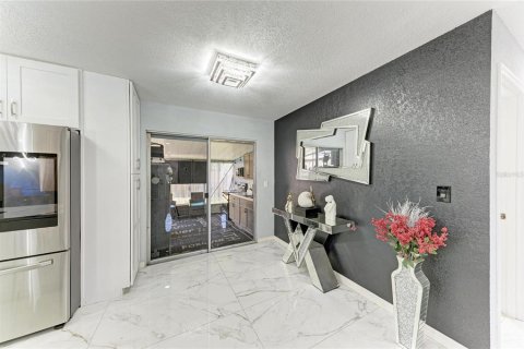 Villa ou maison à vendre à Bradenton, Floride: 4 chambres, 130.81 m2 № 2391200 - photo 14