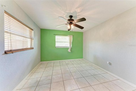 Villa ou maison à vendre à Bradenton, Floride: 4 chambres, 130.81 m2 № 2391200 - photo 25