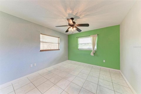 Villa ou maison à vendre à Bradenton, Floride: 4 chambres, 130.81 m2 № 2391200 - photo 24