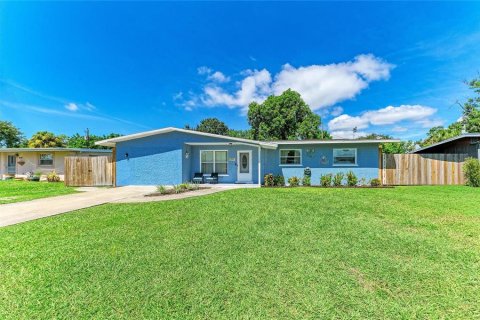 Villa ou maison à vendre à Bradenton, Floride: 4 chambres, 130.81 m2 № 2391200 - photo 3