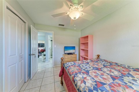 Villa ou maison à vendre à Bradenton, Floride: 4 chambres, 130.81 m2 № 2391200 - photo 28