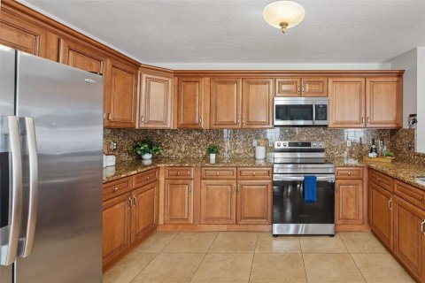 Casa en venta en Orlando, Florida, 6 dormitorios, 327.11 m2 № 2238517 - foto 18