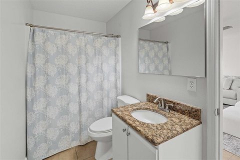 Casa en venta en Orlando, Florida, 6 dormitorios, 327.11 m2 № 2238517 - foto 27