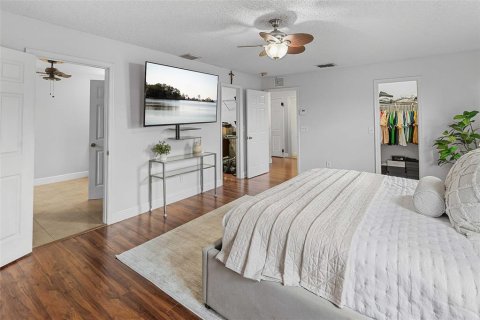 Casa en venta en Orlando, Florida, 6 dormitorios, 327.11 m2 № 2238517 - foto 30