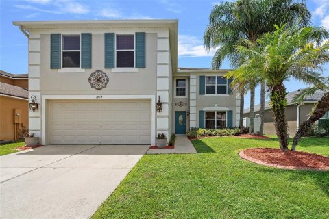 House in Orlando, Florida 6 bedrooms, 327.11 sq.m. № 2238517