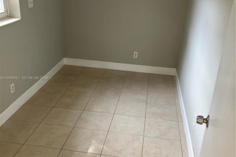 Снять в аренду виллу или дом в Дейви, Флорида 3 спальни, 96.15м2, № 2030752 - фото 12