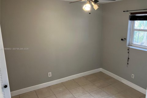 Снять в аренду виллу или дом в Дейви, Флорида 3 спальни, 96.15м2, № 2030752 - фото 7