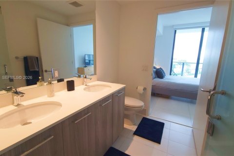 Condo in Miami, Florida, 1 bedroom № 2082913 - photo 11