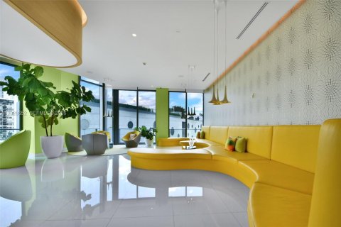 Condo in Miami, Florida, 1 bedroom № 2082913 - photo 22