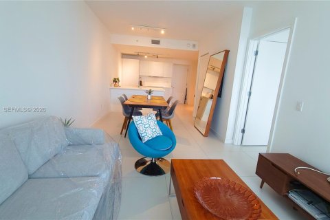 Condo in Miami, Florida, 1 bedroom № 2082913 - photo 7
