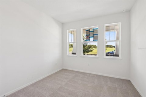 House in New Port Richey, Florida 4 bedrooms, 192.4 sq.m. № 2347729 - photo 20