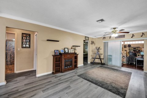 House in Cooper City, Florida 3 bedrooms, 156.73 sq.m. № 2087807 - photo 15