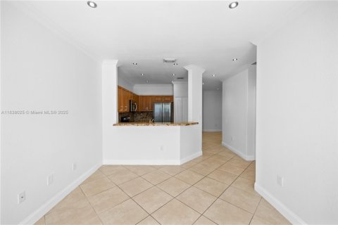 Townhouse in Miami, Florida 4 bedrooms, 164.9 sq.m. № 1823616 - photo 23