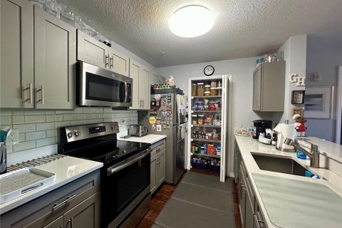 Condominio en alquiler en Orlando, Florida, 2 dormitorios, 96.9 m2 № 1909374 - foto 7