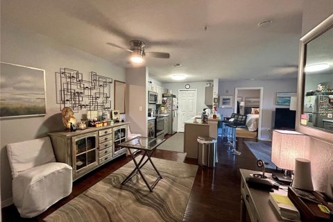 Condominio en alquiler en Orlando, Florida, 2 dormitorios, 96.9 m2 № 1909374 - foto 2