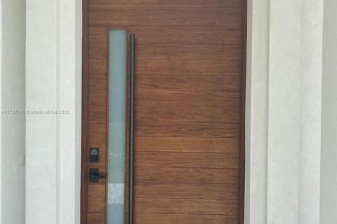 House in Ocala, Florida 4 bedrooms, 212.19 sq.m. № 2044392 - photo 3