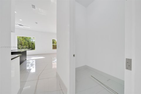 House in Ocala, Florida 4 bedrooms, 212.19 sq.m. № 2044392 - photo 16