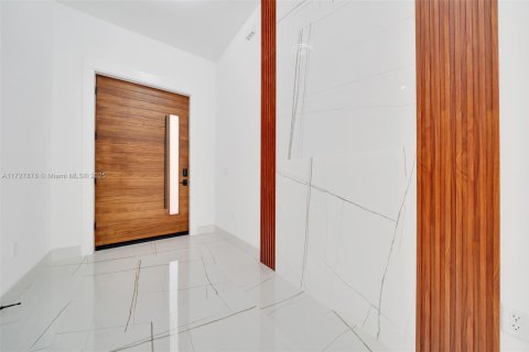 House in Ocala, Florida 4 bedrooms, 212.19 sq.m. № 2044392 - photo 5