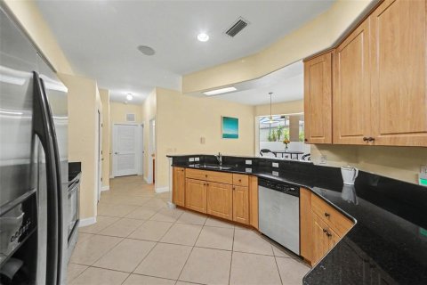 Casa en venta en Tavares, Florida, 3 dormitorios, 186.92 m2 № 2202930 - foto 9