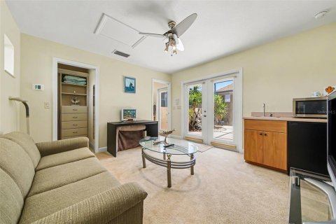 Casa en venta en Tavares, Florida, 3 dormitorios, 186.92 m2 № 2202930 - foto 19