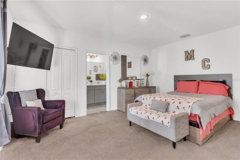 Villa ou maison à vendre à Poinciana, Floride: 3 chambres, 118.26 m2 № 2390843 - photo 10