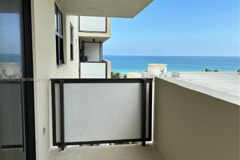 Copropriété à vendre à Miami Beach, Floride: 2 chambres, 83.8 m2 № 1988264 - photo 20