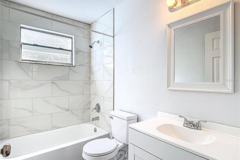 Condo in Kissimmee, Florida, 2 bedrooms  № 2195095 - photo 14