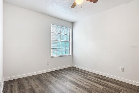 Condo in Kissimmee, Florida, 2 bedrooms  № 2195095 - photo 18