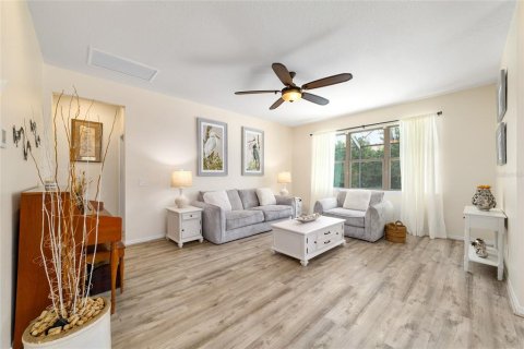 Villa ou maison à vendre à Ocala, Floride: 2 chambres, 191.56 m2 № 2128995 - photo 8