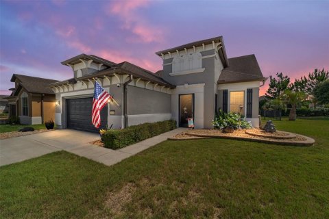 House in Ocala, Florida 2 bedrooms, 191.56 sq.m. № 2128995