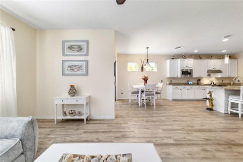 Villa ou maison à vendre à Ocala, Floride: 2 chambres, 191.56 m2 № 2128995 - photo 12