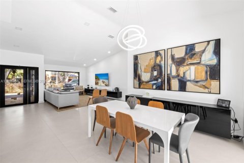 Casa en venta en Miami Lakes, Florida, 4 dormitorios, 172.8 m2 № 2000412 - foto 16