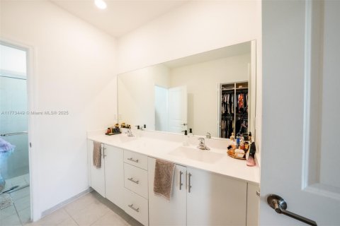 Купить виллу или дом в Майами, Флорида 5 спален, 263.66м2, № 1715053 - фото 20
