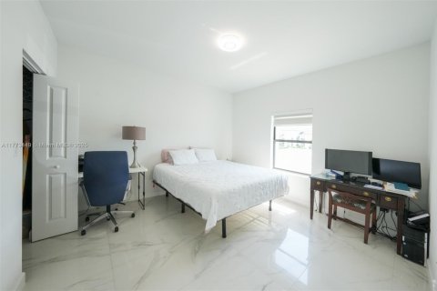 Купить виллу или дом в Майами, Флорида 5 спален, 263.66м2, № 1715053 - фото 30