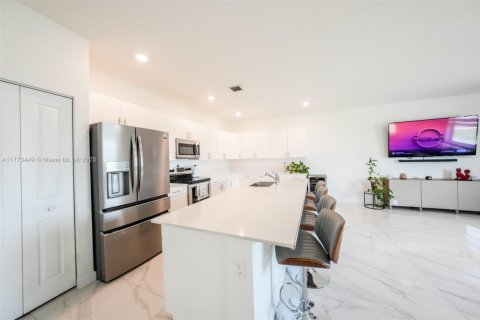 Купить виллу или дом в Майами, Флорида 5 спален, 263.66м2, № 1715053 - фото 6