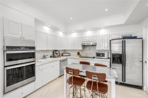Condo in Miami Beach, Florida, 3 bedrooms  № 2027692 - photo 6