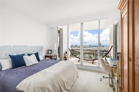 Condo in Miami Beach, Florida, 3 bedrooms  № 2027692 - photo 11