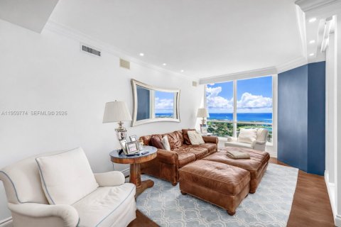 Condo in Miami Beach, Florida, 3 bedrooms  № 2027692 - photo 3