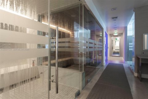 Снять в аренду кондоминиум в Майами-Бич, Флорида 2 спальни, 138.42м2, № 2071330 - фото 25